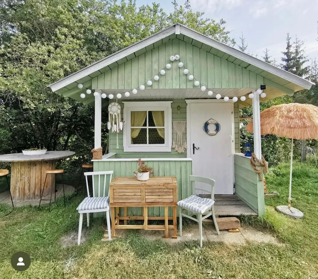 Stellplatz am Naturteich+Hütte