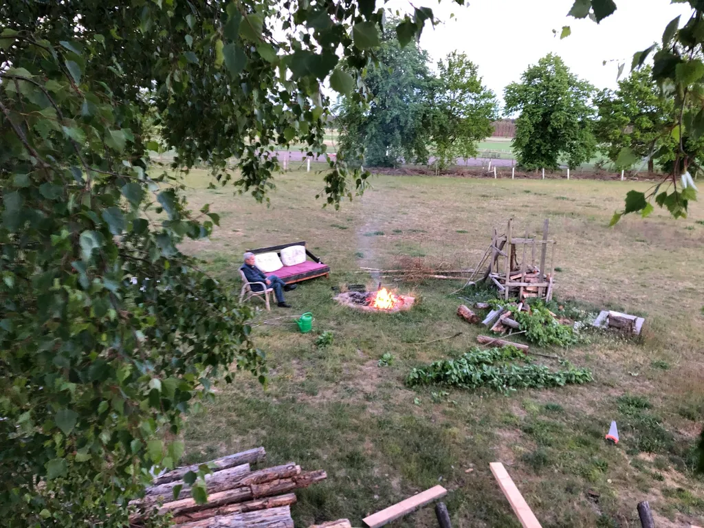 Ökowiese mit Feuerstelle