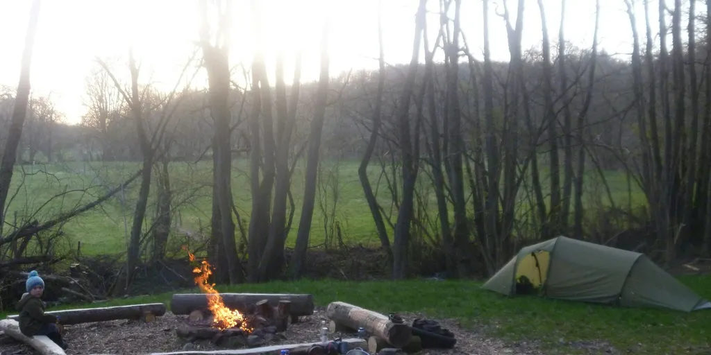 3000m² Waldgrundstück mit Bachlauf