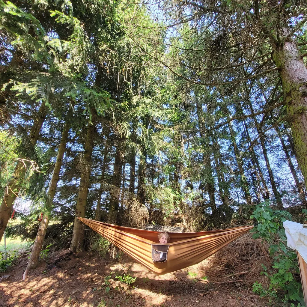 Campen auf der Alm und am Bach