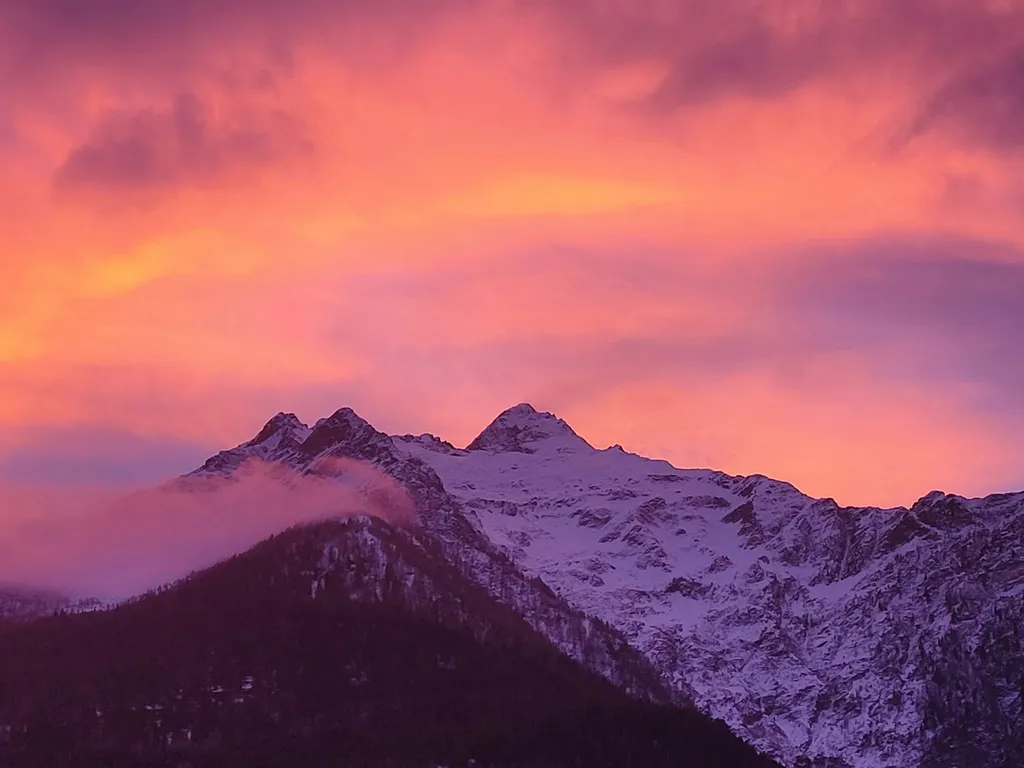 Ausblick zum Hausberg Pizzo Monte Forno, 2970 m.ü.m