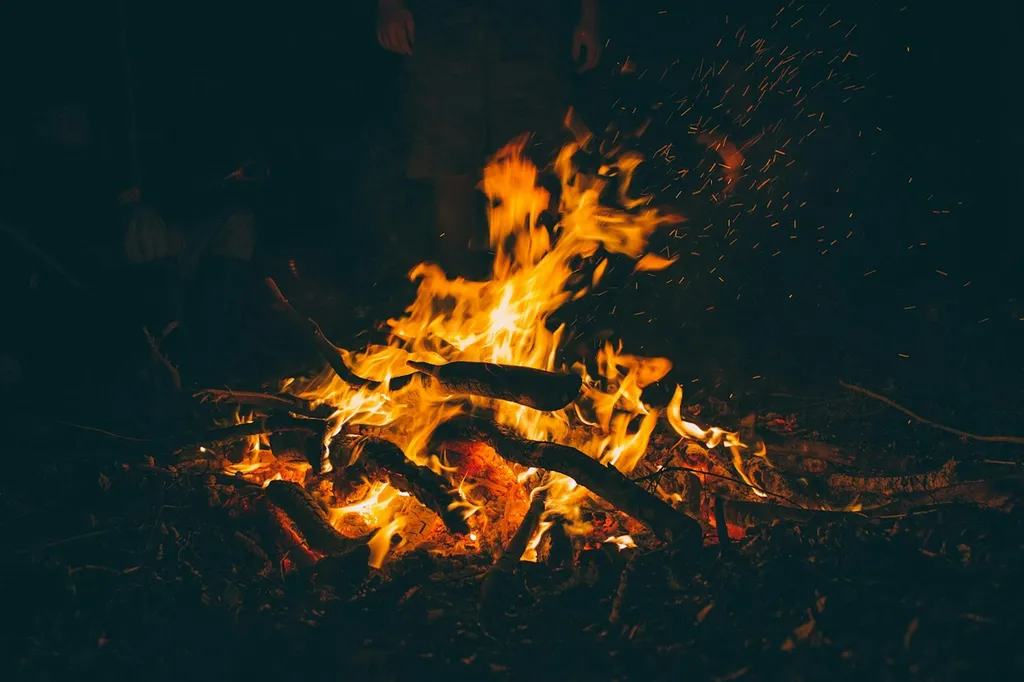 Lagerfeuer-Abende