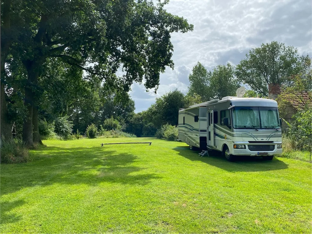 Idyllische Landhauswiese im Emsland