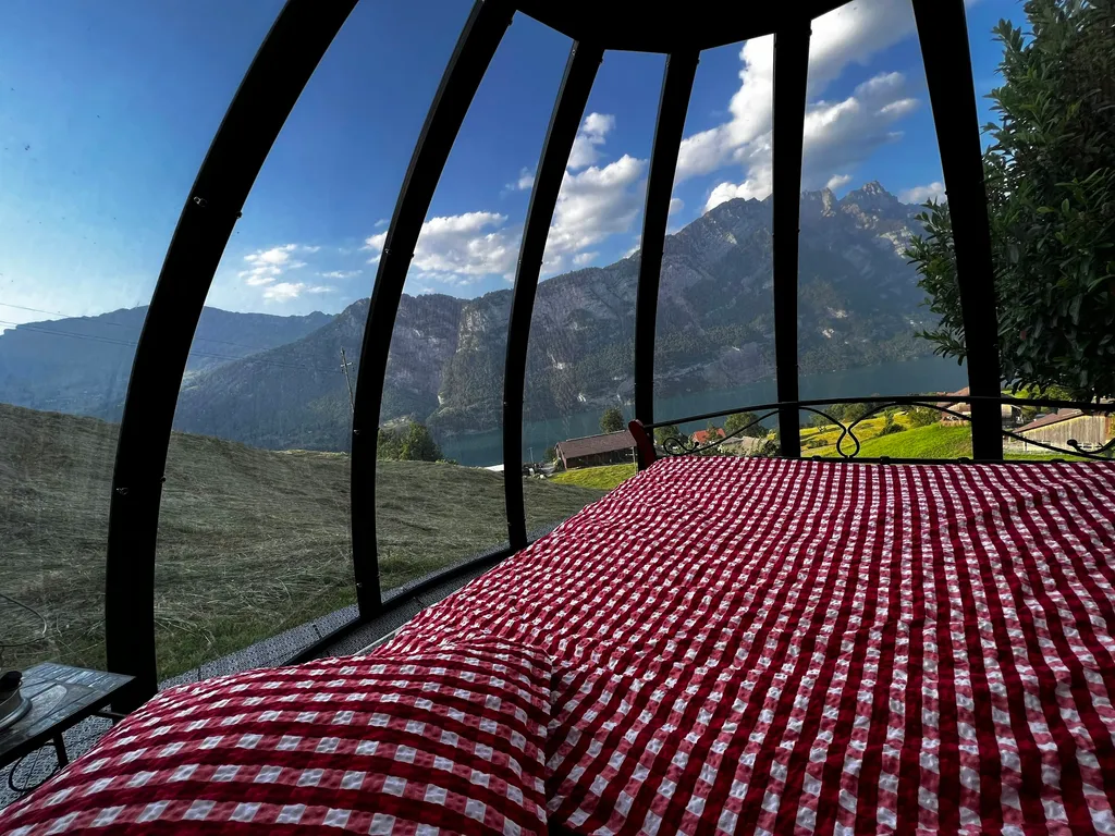 Romantische Bubble Übernachtung