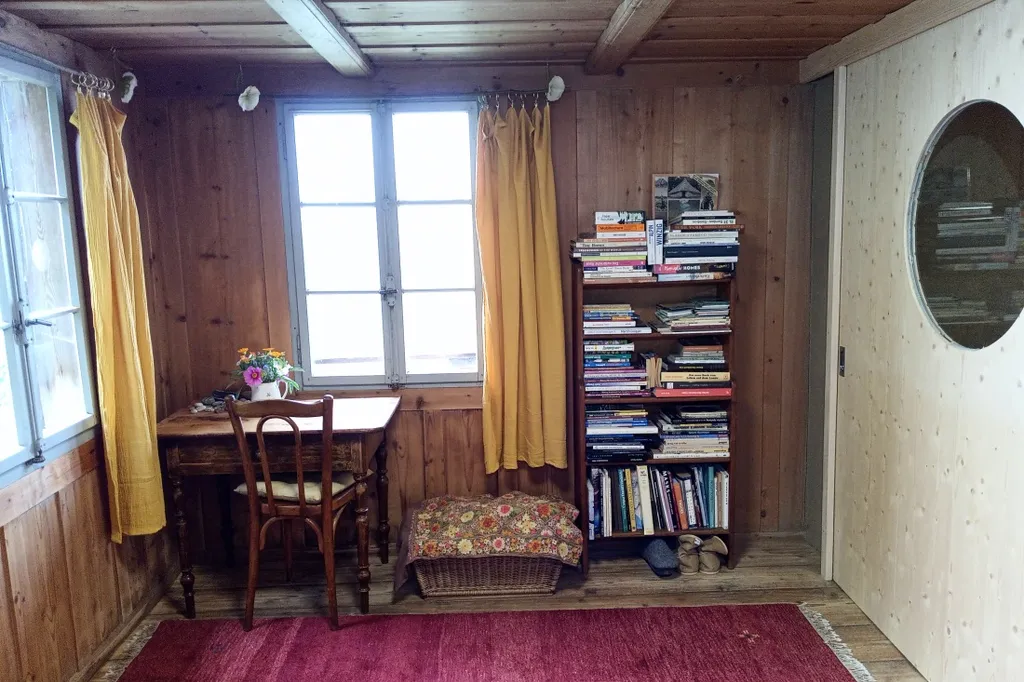Ruhe pur in urigem Stöckli-Zimmer