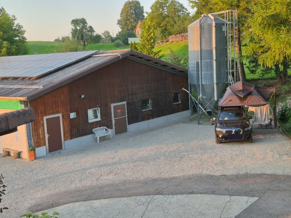 Idyllischer Stellplatz auf dem BioHof Weisserlen