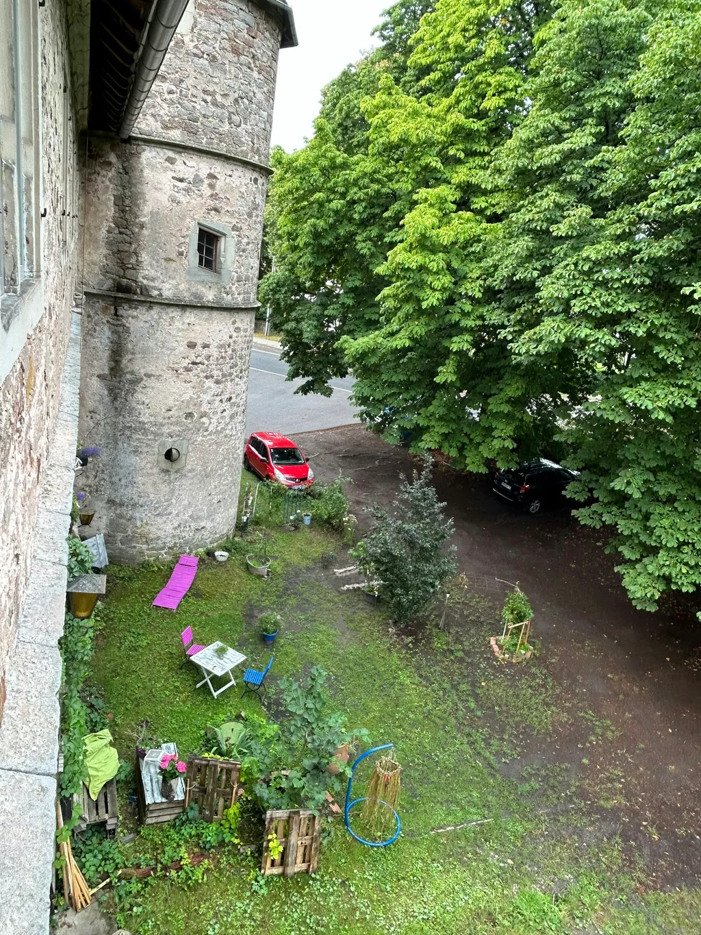Direkt am Schloss von 1478