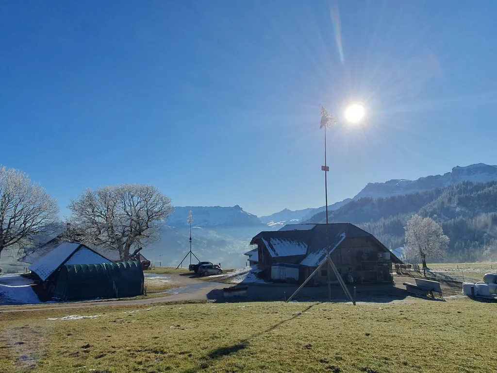Häuschen mit Bergblick und Herz