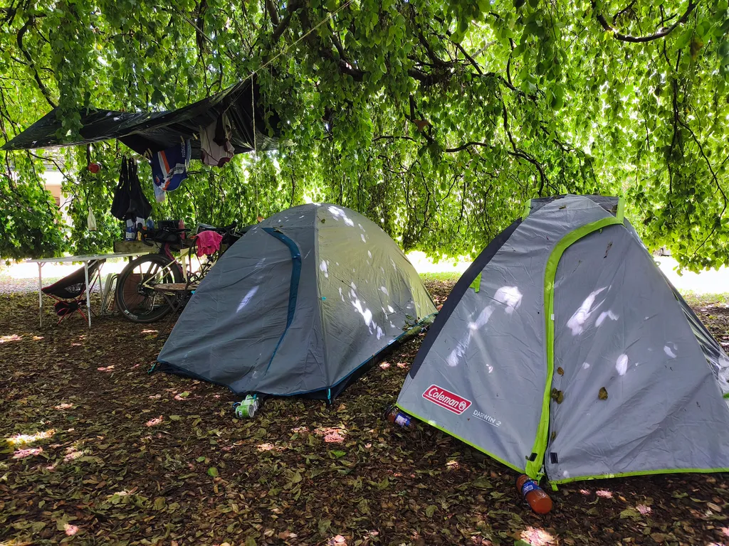 Zelten in der Villa Hühnerbunt