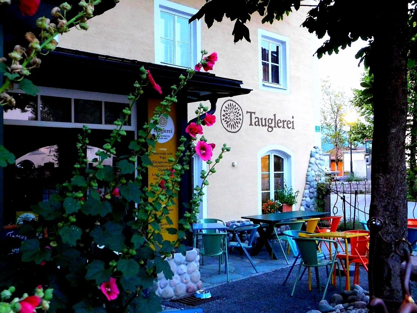 Gastgarten mit Feuerstelle