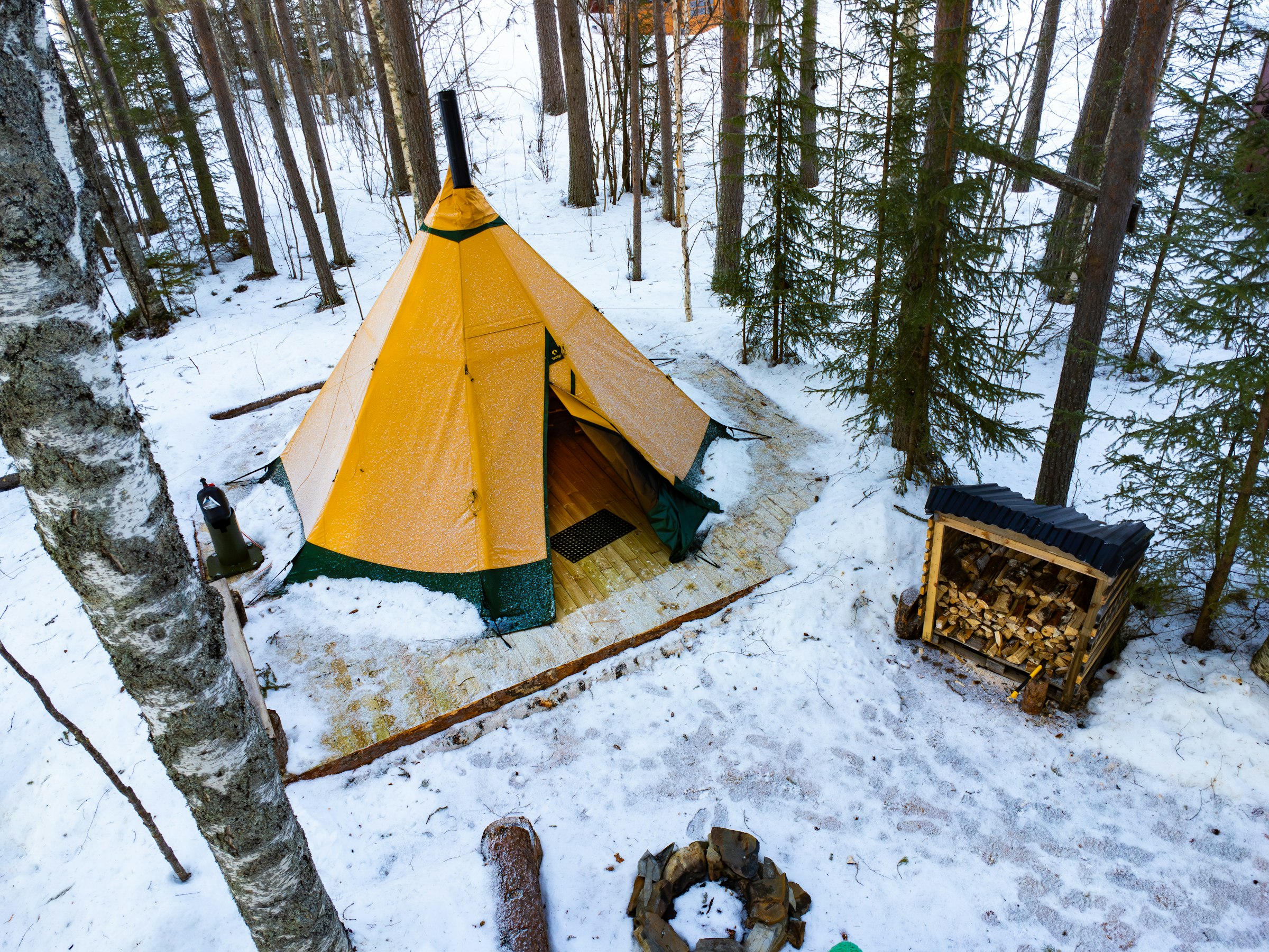 Zeltabenteuer am See in Lappland (1)