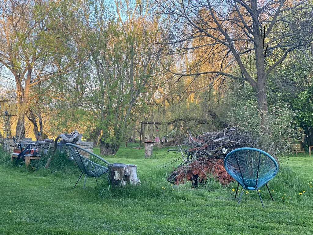 Ruhiges Plätzchen am Waldrand