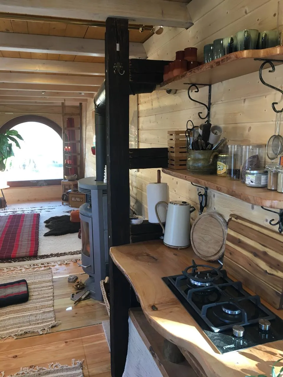 Tiny House 2-stöckig in der Natur
