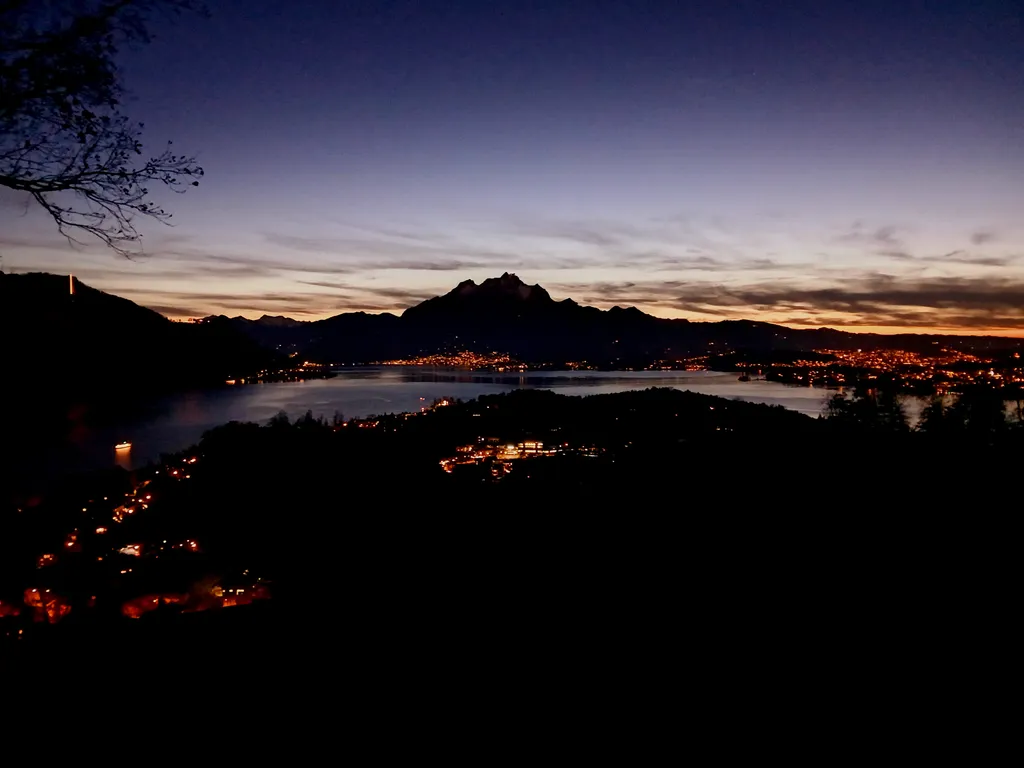 Traumhafter Ausblick auf See & Alpen, «Bödeli»