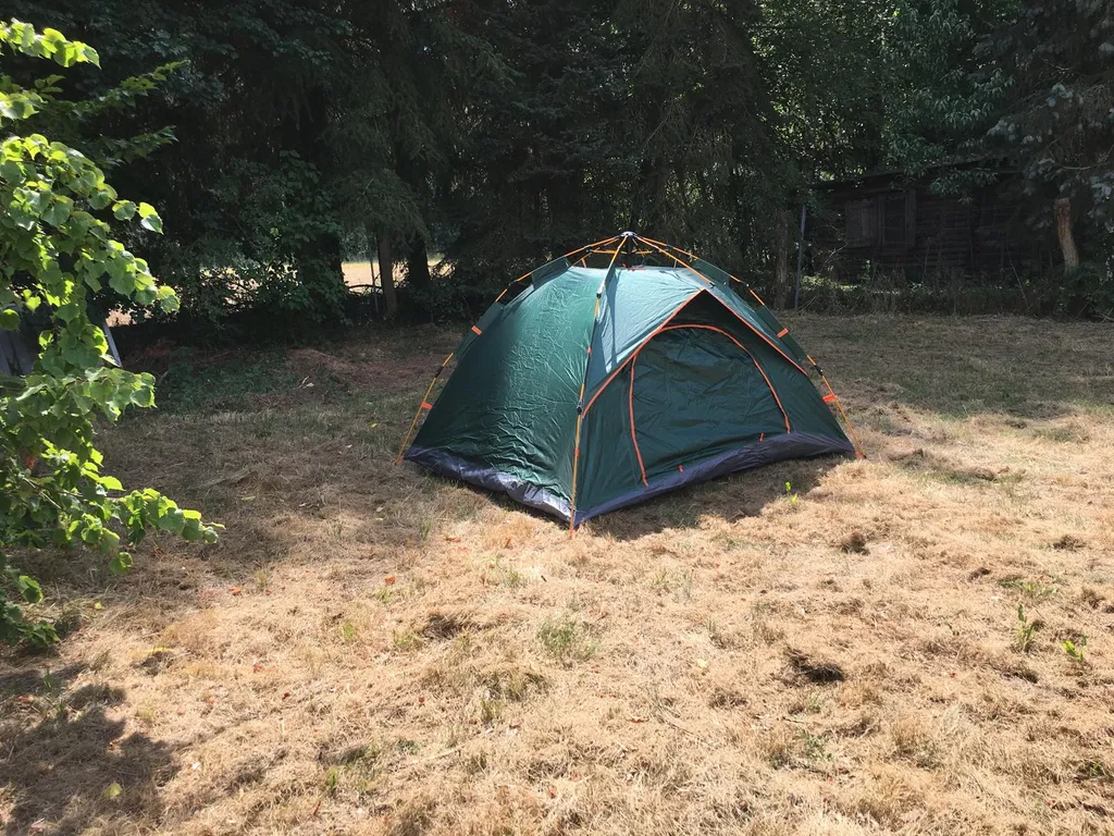 Stellplatz im Garten am Stadtrand von Müllrose