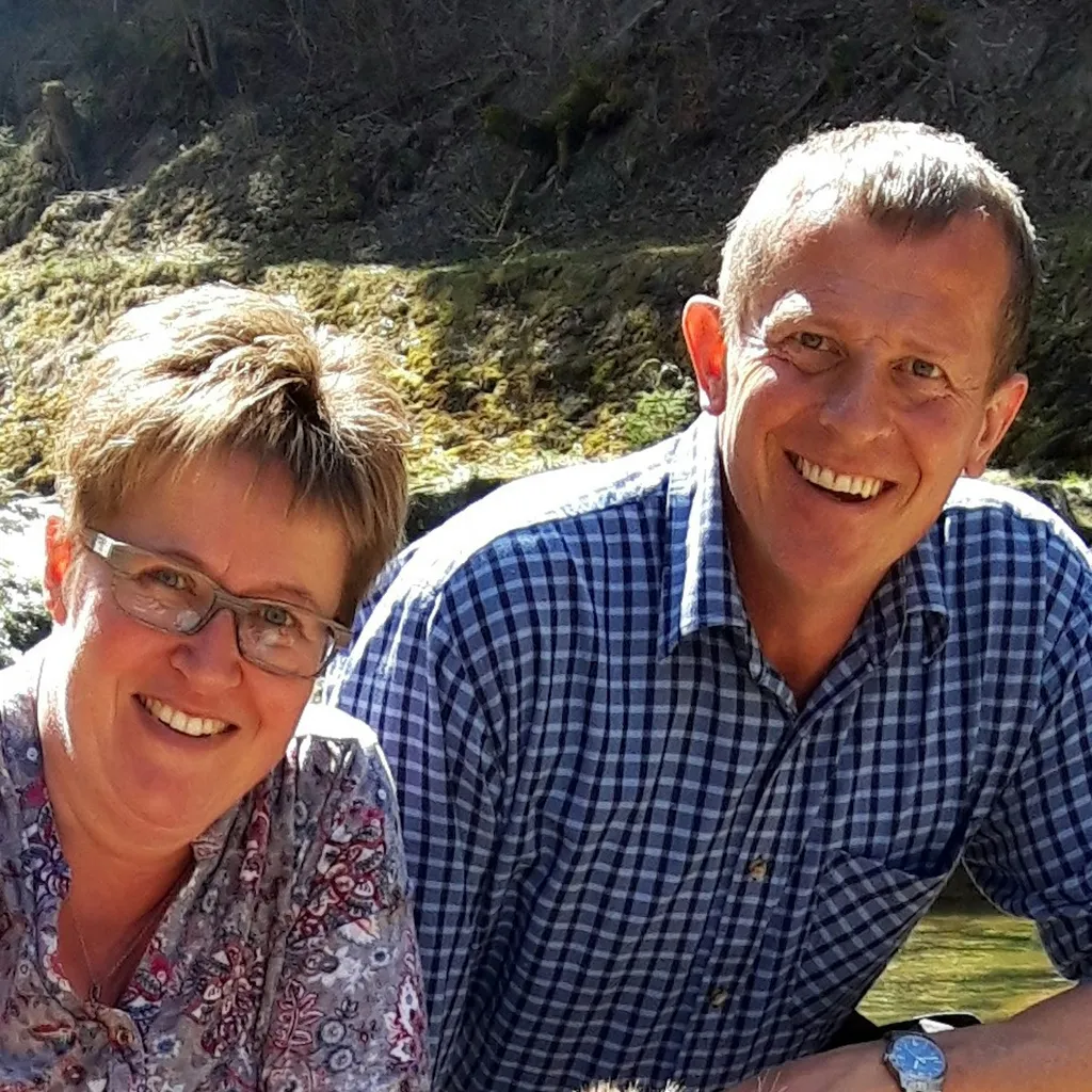 August & Cornelia avatar