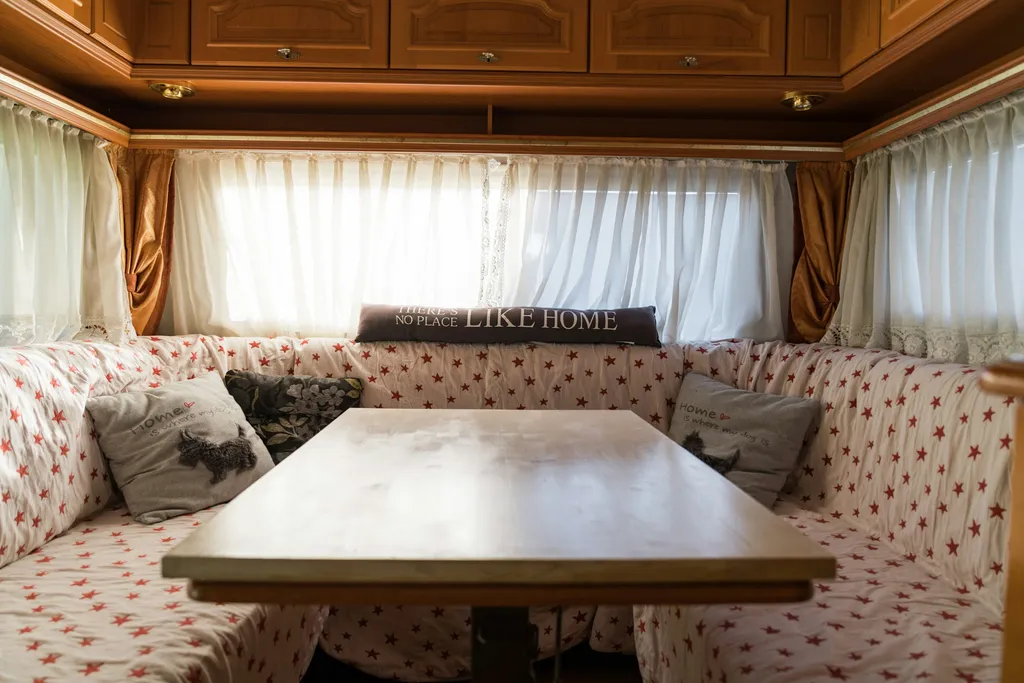 Western-Caravan im Berner Jura