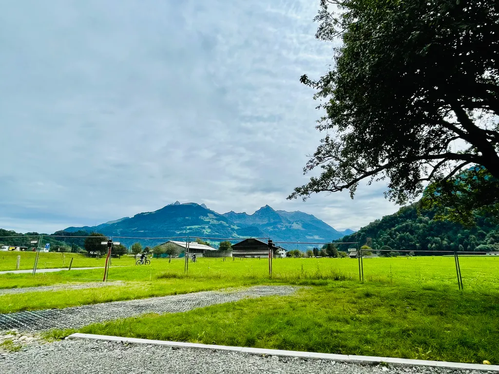 Camping auf dem Bauernhof im Glarnerland