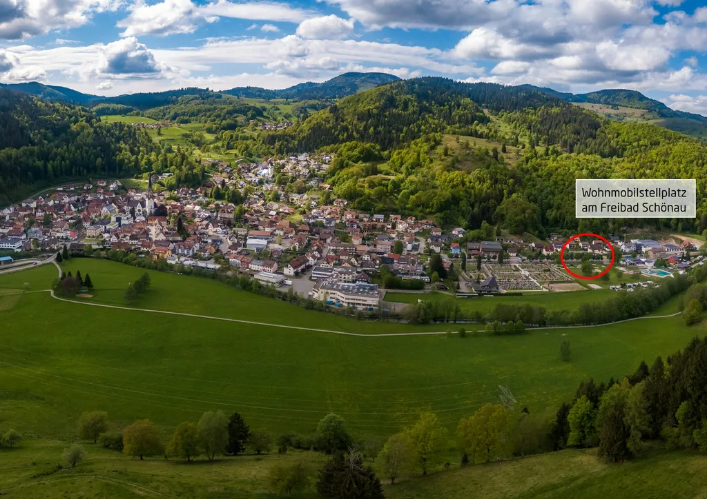 Wohnmobilstellplatz am Freibad