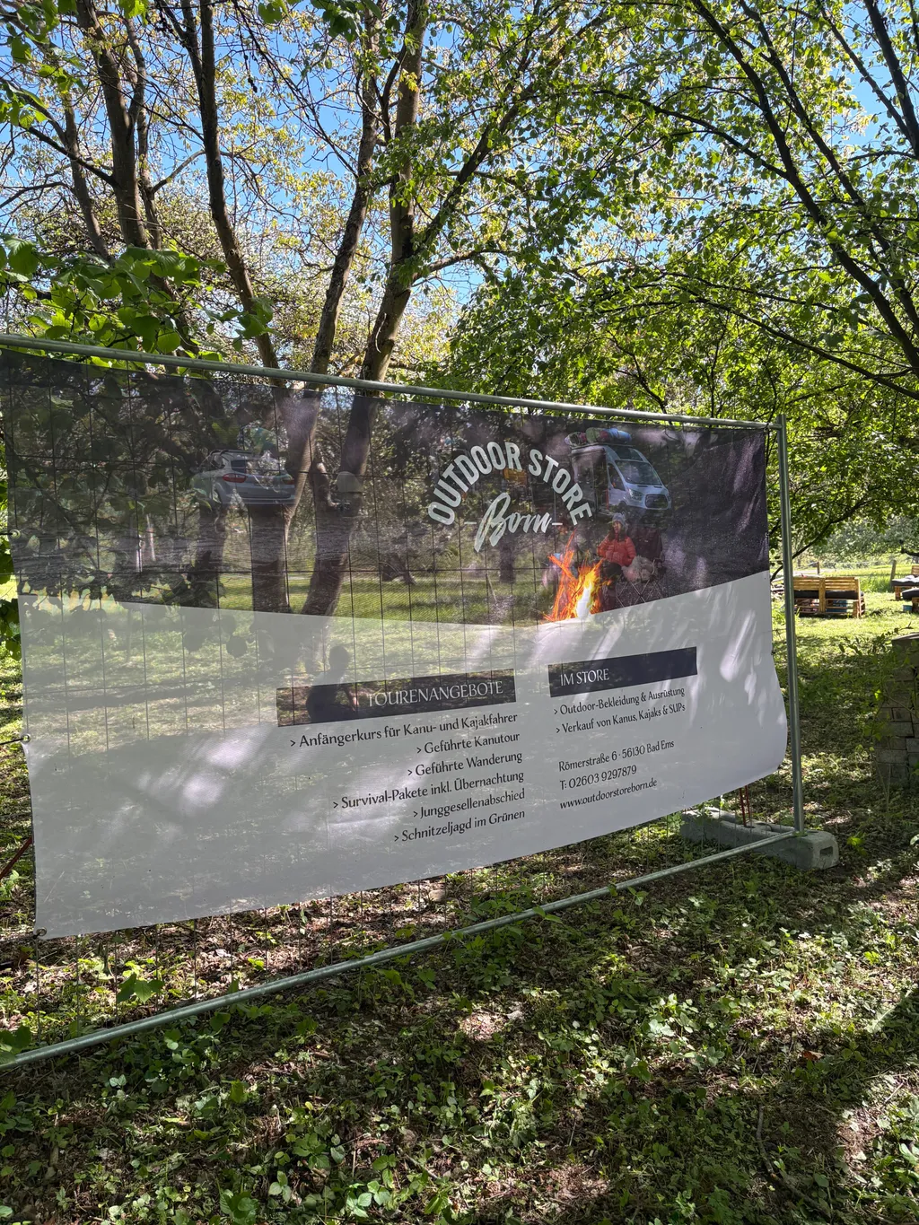 Naturcamp Kadenbach - Mit Dachzelt am Lagerfeuer