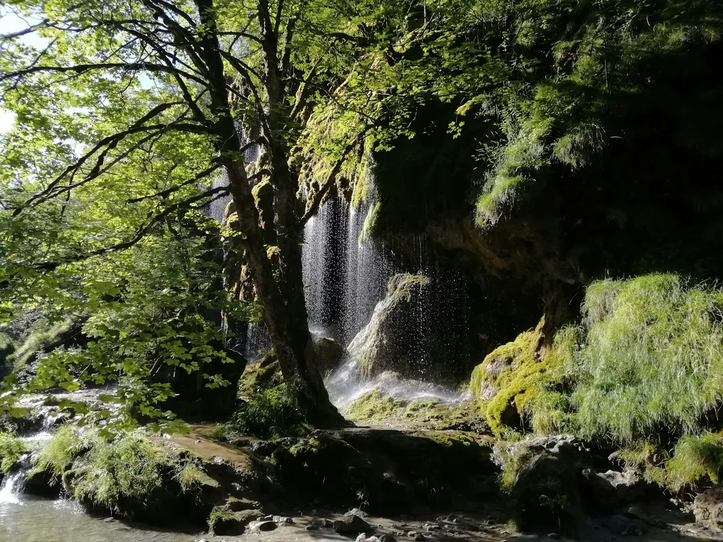 Alleinlage mit Bergblick