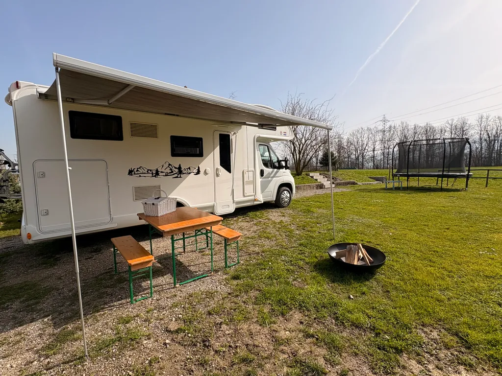 Grüner Platz Nähe Zug