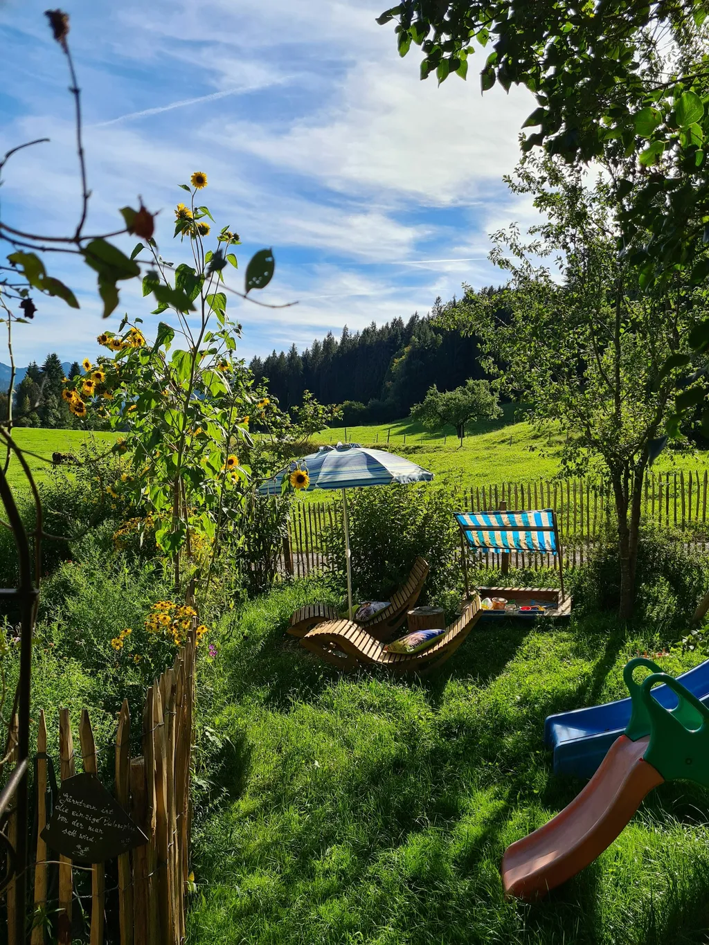 Alleinlage mit Bergblick