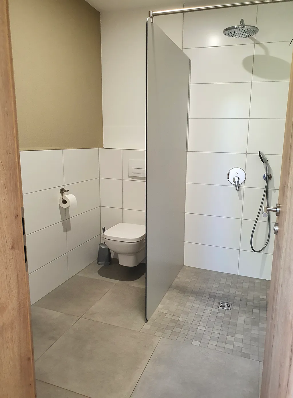 Private Dusche und WC in ca. 100m Entfernung zum Stellplatz
