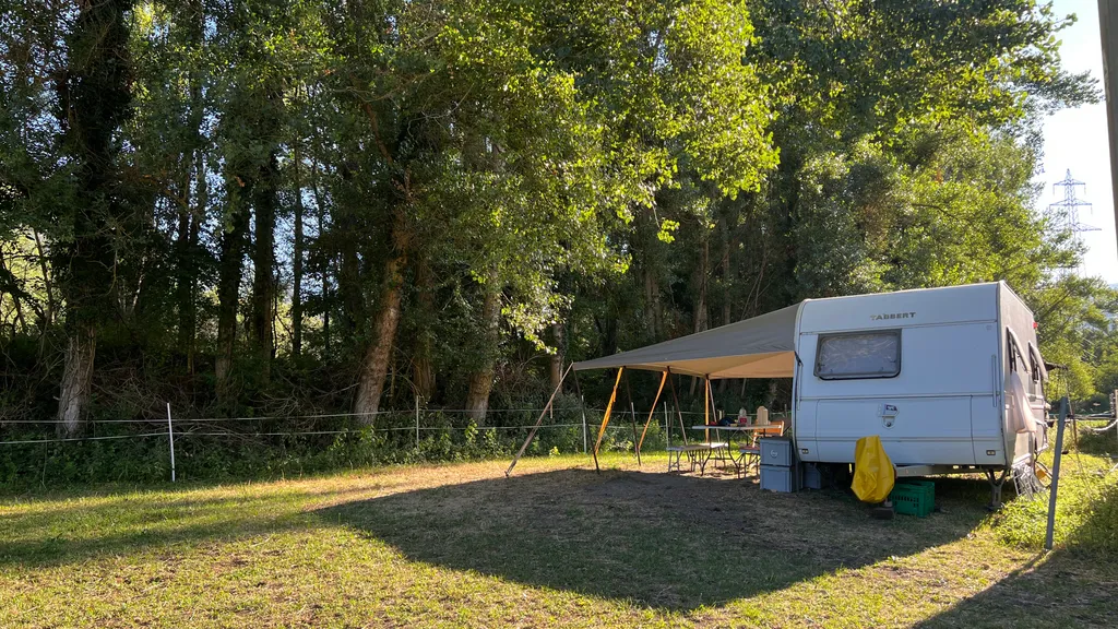 Caravane mit Vorzelt