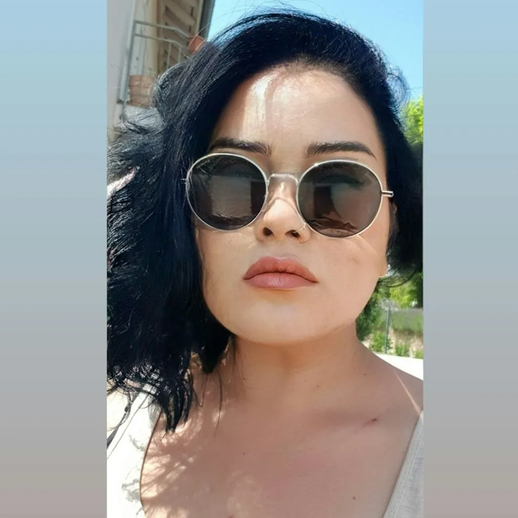 Foto del profilo di Oya