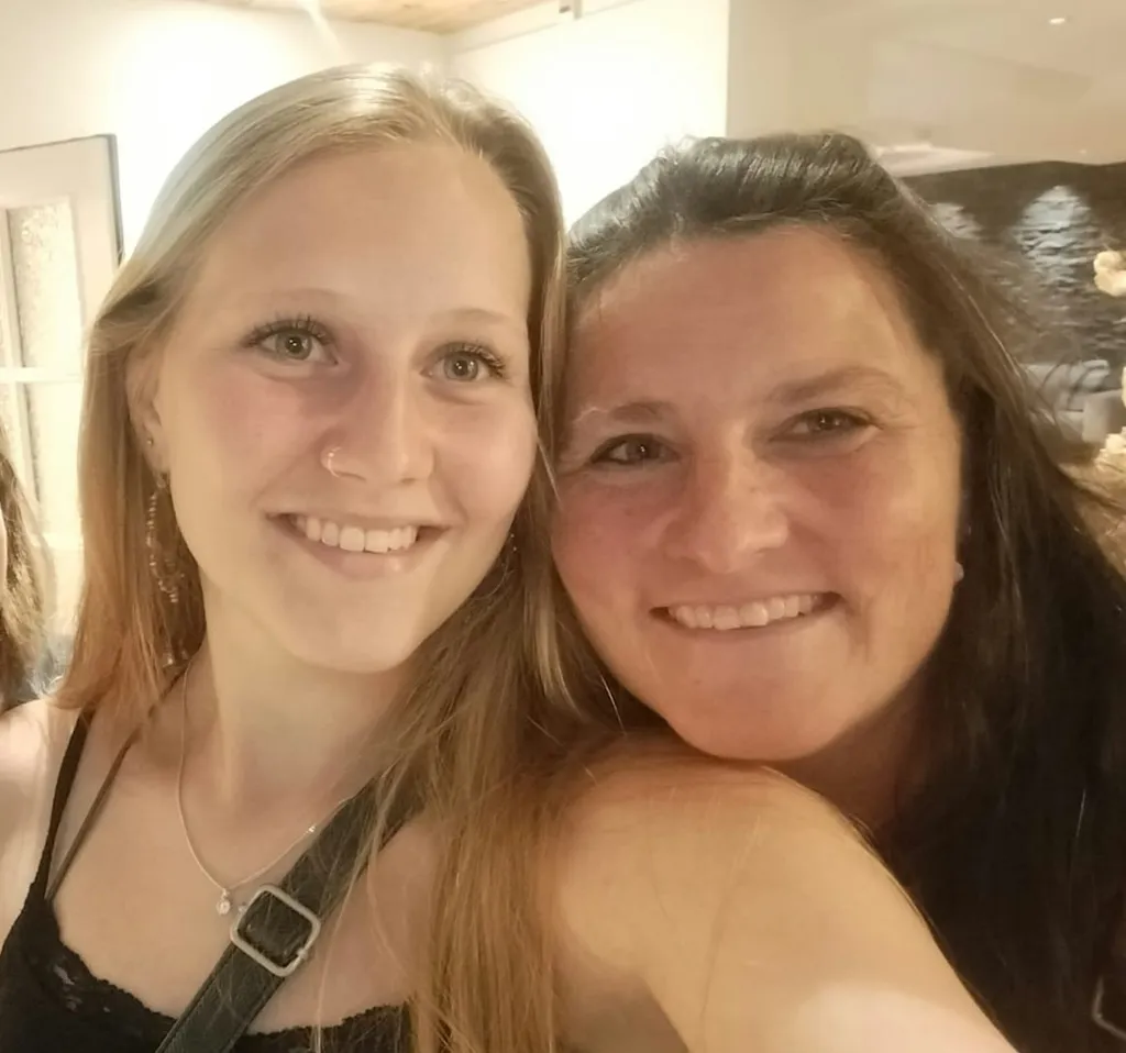 Christine und Elena avatar