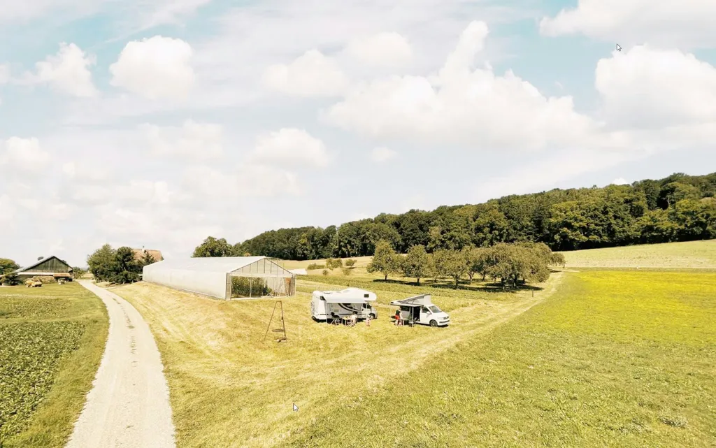 Idyllisch über dem Hüttwilersee
