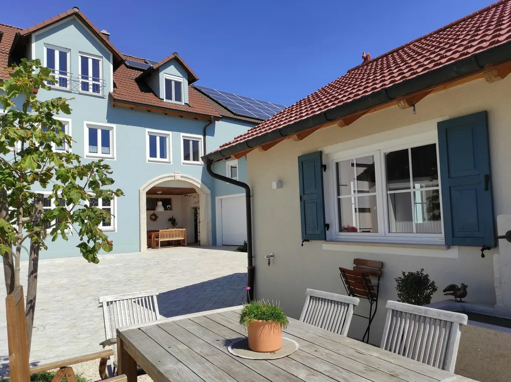 Romantische Obstwiese im Altmühltal