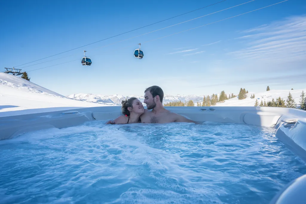 TinyLodge – das Iglu-Erlebnis im warmen Hüttli