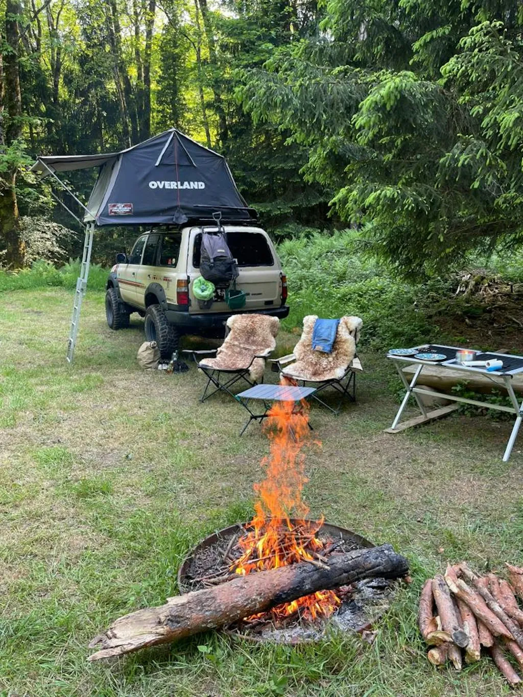 Waldlichtung Offroad-extrem Camping