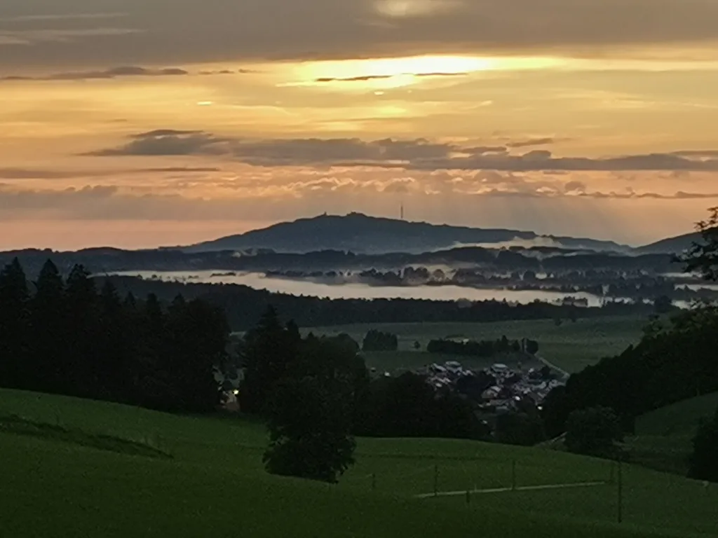 Alpenblick auf 870 m auf dem Auerberg