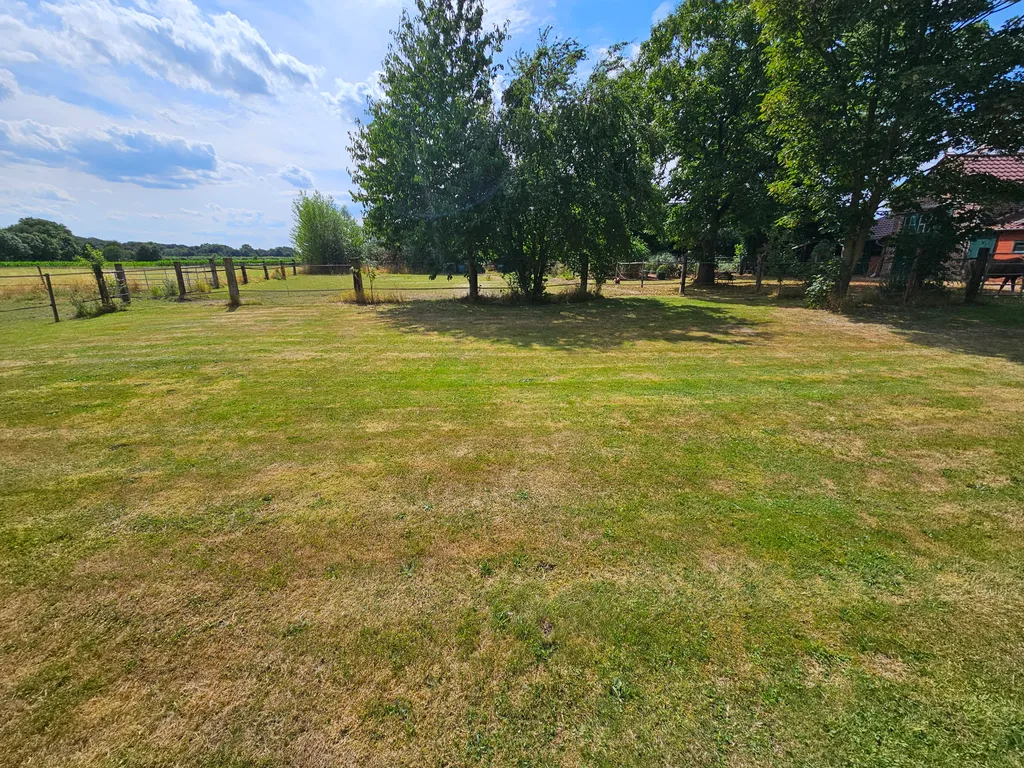 Stellplatz auf Bauernhof, direkt an Pferdewiese