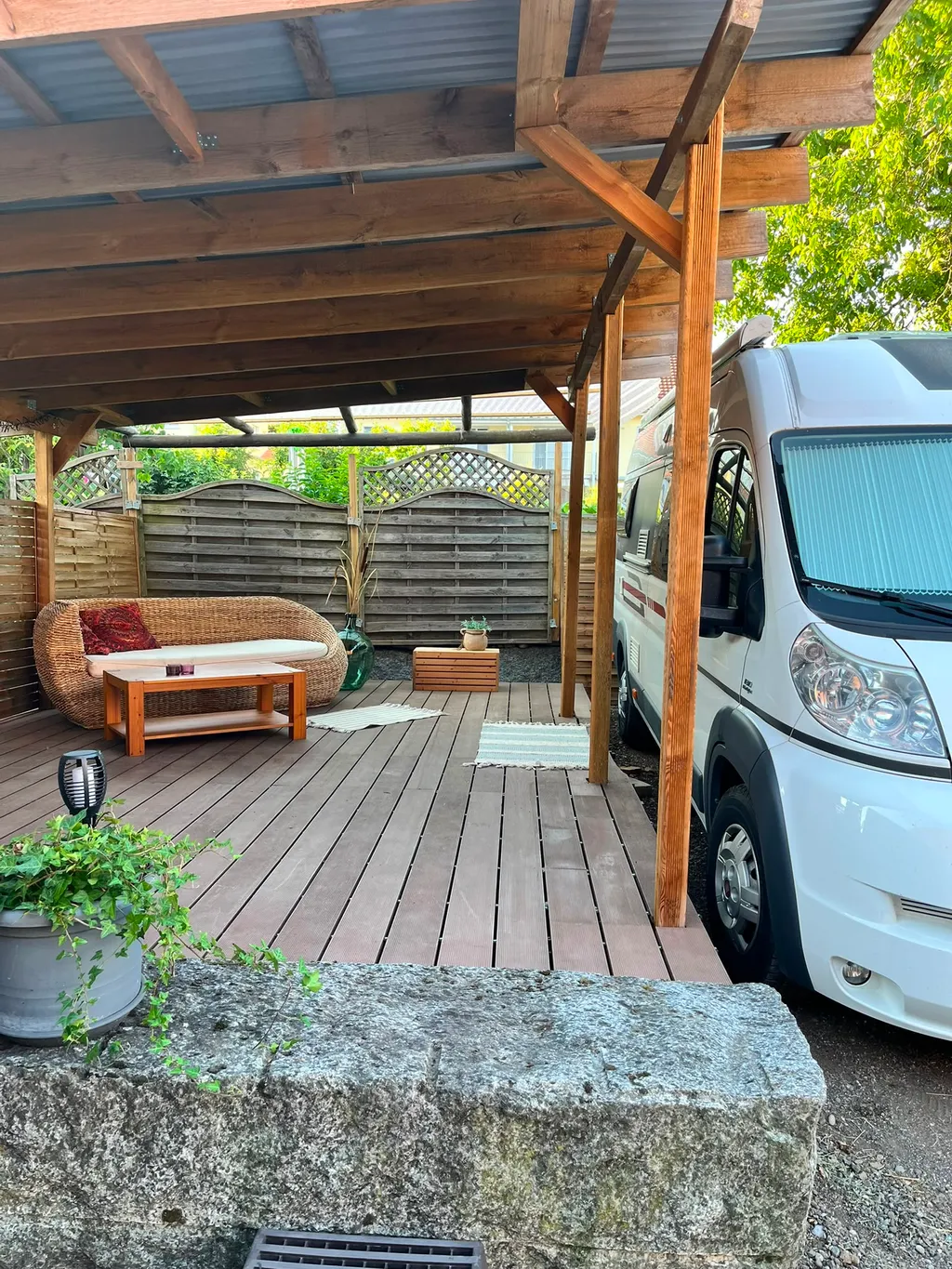 Zmitts im Dorf und in wenigen Schritten im Grünen