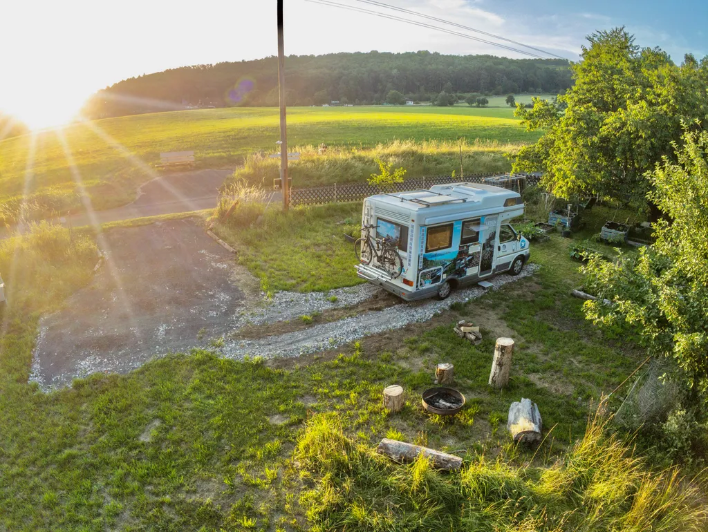Idylle am wilden Holzbach mit Privatstrand