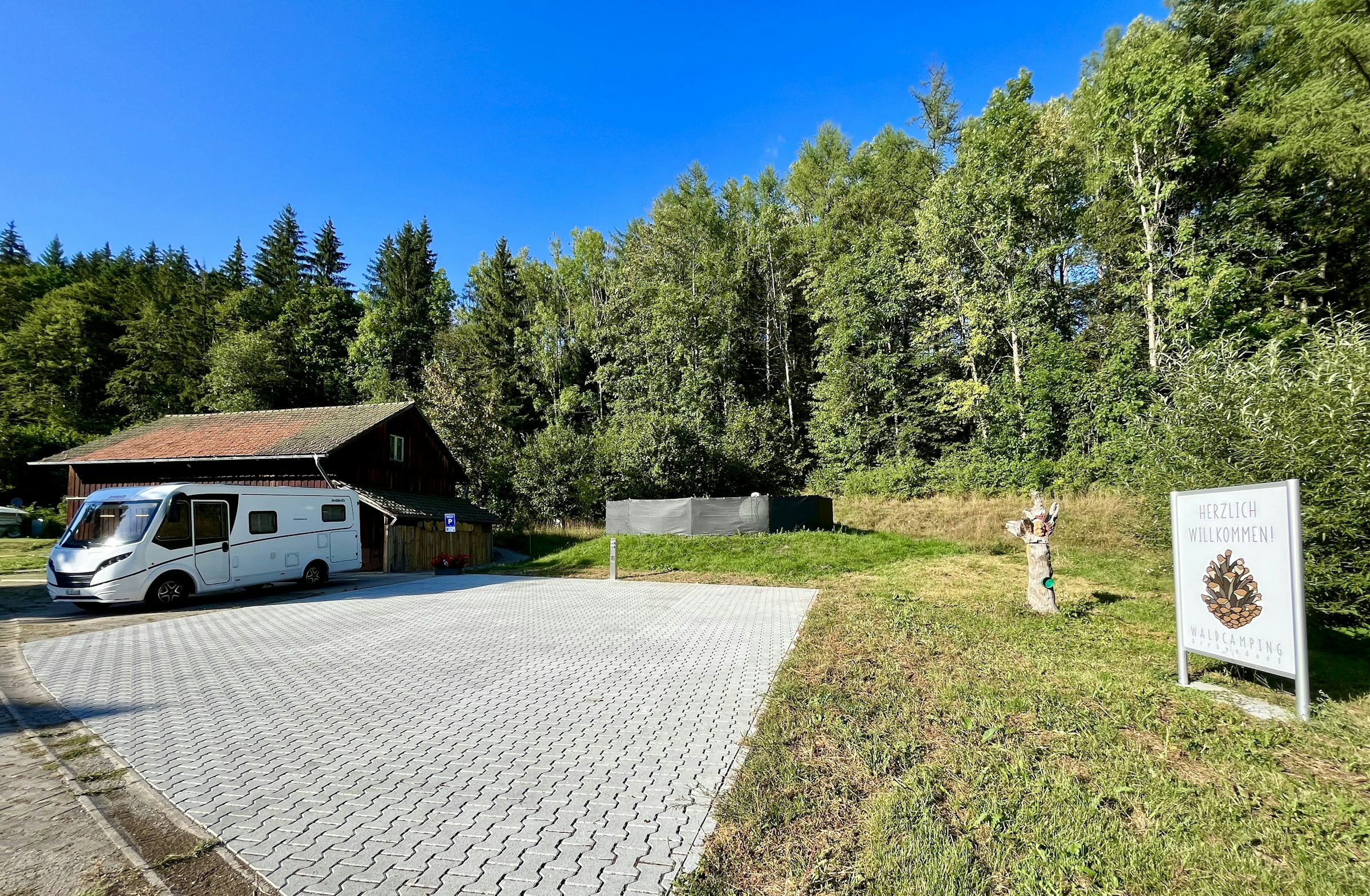 Kurzzeit-Stellplatz auf Waldcamping