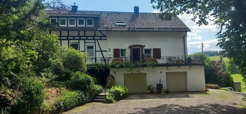 Steffi's Mühle nahe Biggesee, Platz mit Ausblick