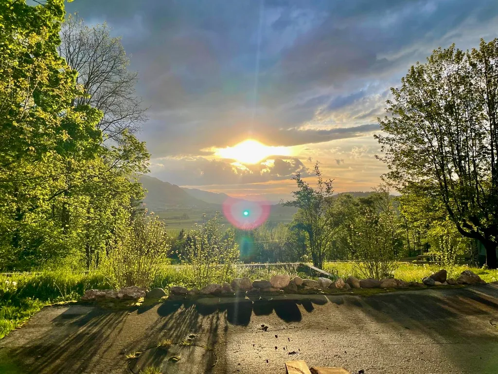 Paradiesli mit Ausblick, Hotpot & Abendrot