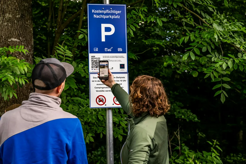 Wohnmobilstellplatz am Freibad
