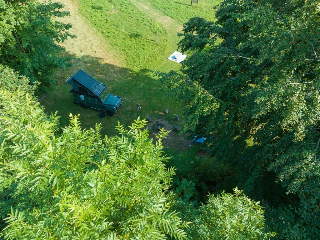 Studenhüsli, Baumallee