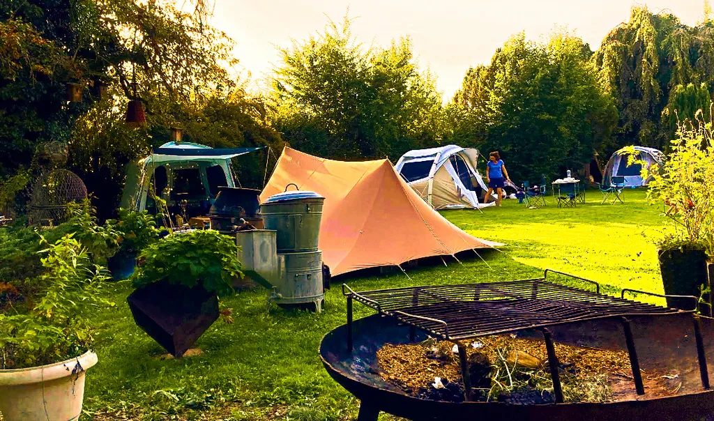 Zelten in der Villa Hühnerbunt