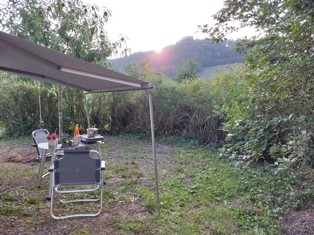 Rosenplatz, Frühstück in der aufgehenden Sonne.