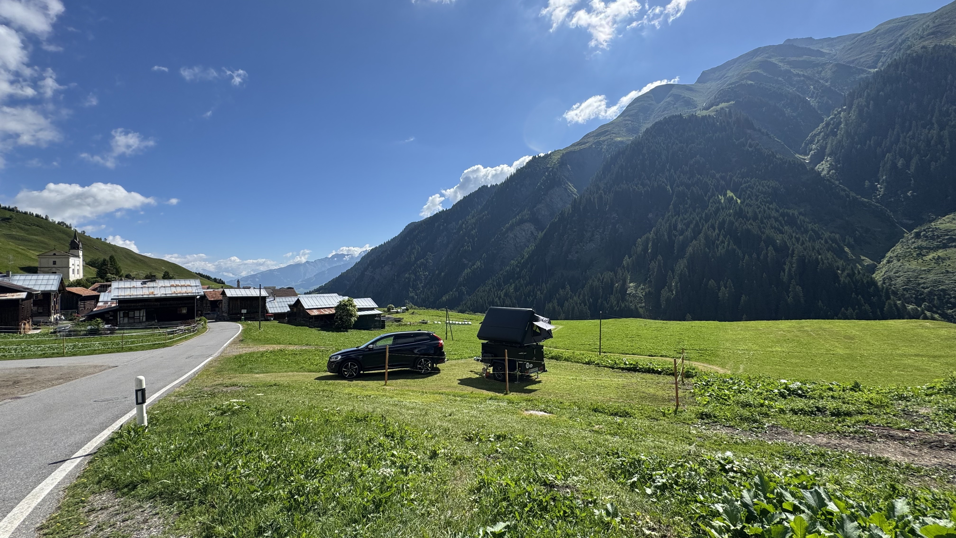 CampCons nahe der Greinaebene