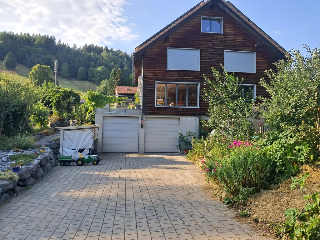 Familienfreundliche Umgebung mit Blick ins Grüne