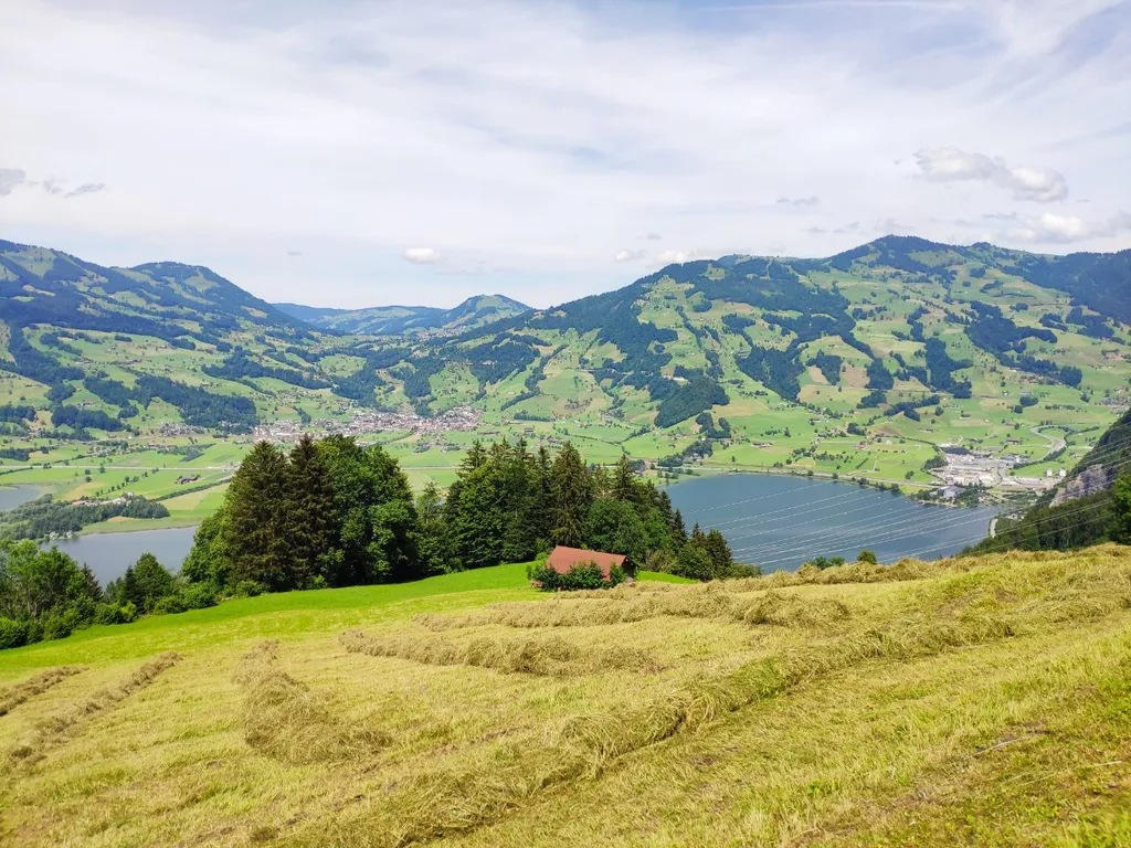 Bauernhof Camping über dem Lauerzersee