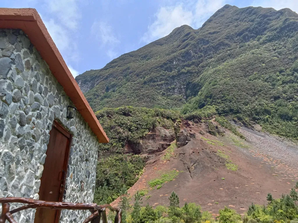 Peaceful Mountain Camping in Madeira